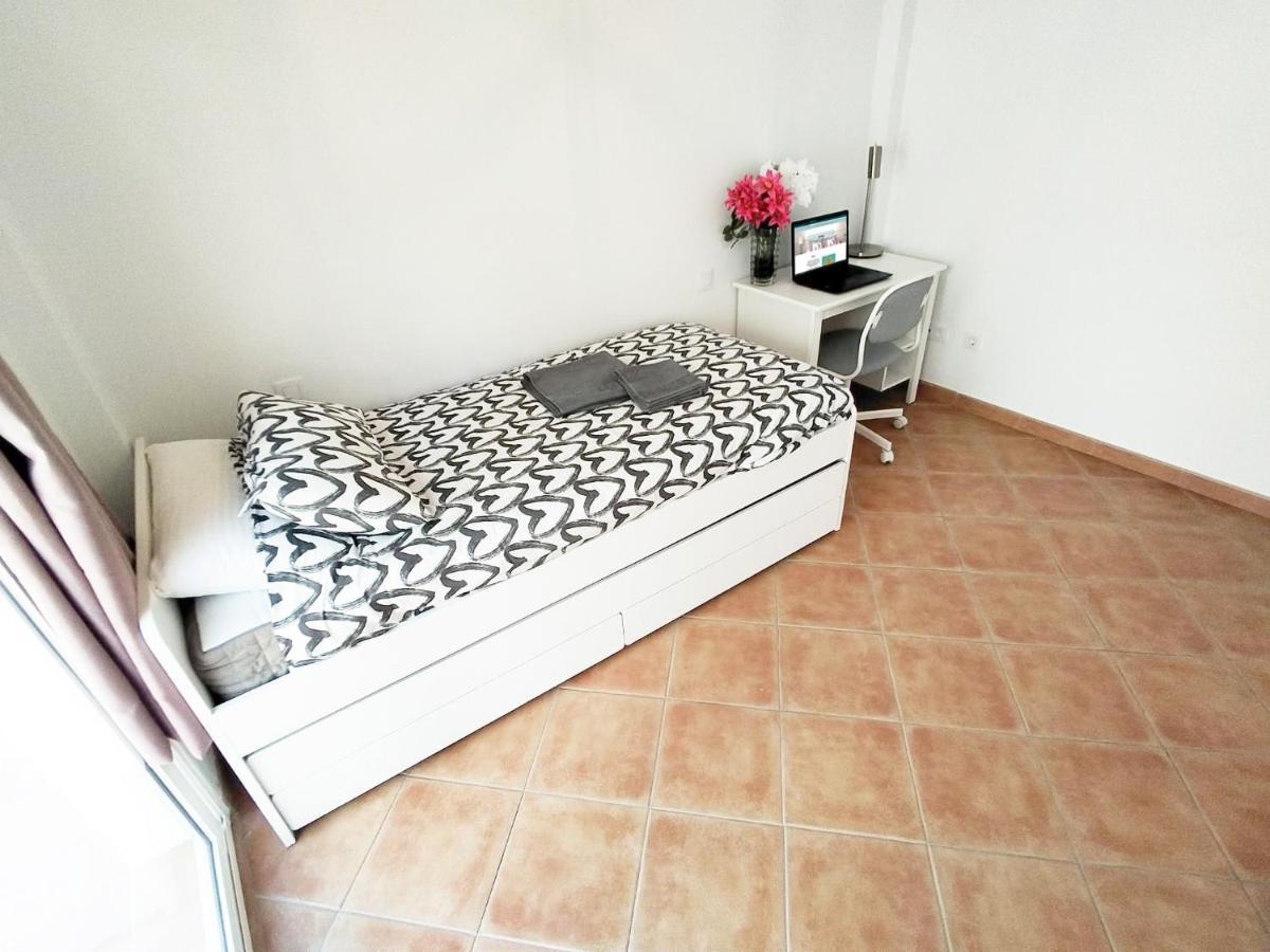 فيلا Casa Geminis, Relax, Sol Y Jacuzzi تاراخاليخو المظهر الخارجي الصورة