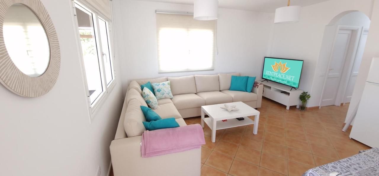 فيلا Casa Geminis, Relax, Sol Y Jacuzzi تاراخاليخو المظهر الخارجي الصورة