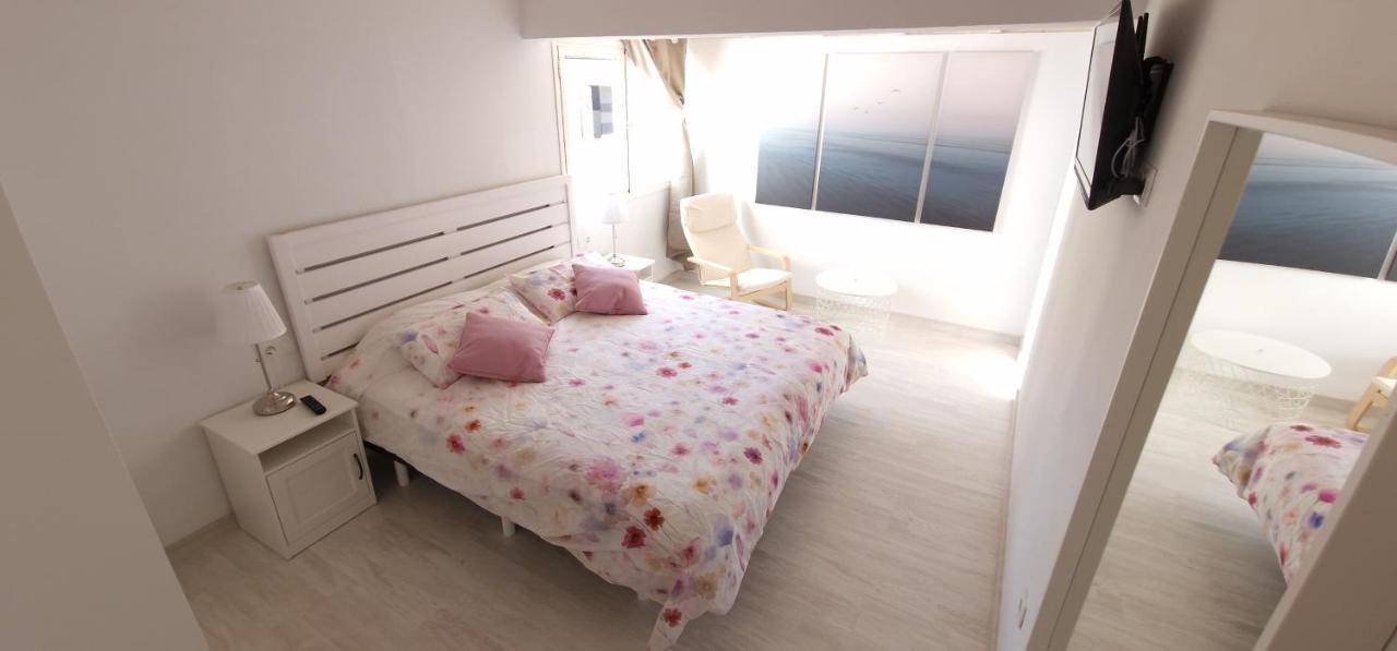 فيلا Casa Geminis, Relax, Sol Y Jacuzzi تاراخاليخو المظهر الخارجي الصورة